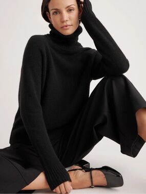100% Yak Wool Turtleneck Sweater XL